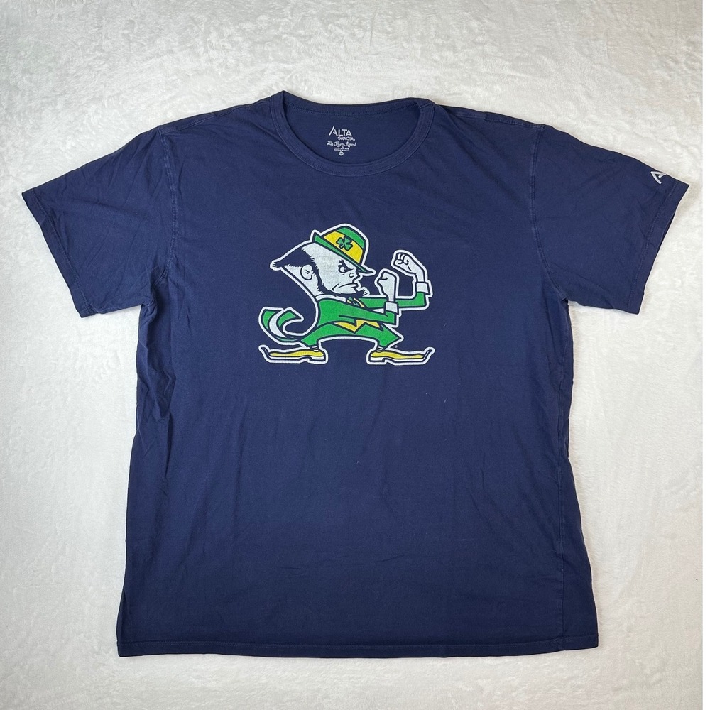 Alta Gracia Notre Dame Fighting Irish T-Shirt Mens 2XL Navy Blue Leprechaun Tee